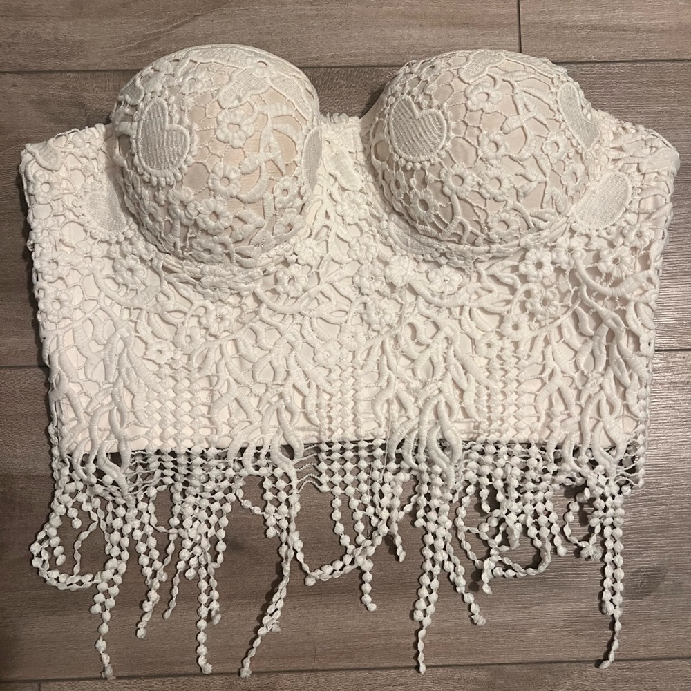 Elegant Lace Strapless Bra Top
